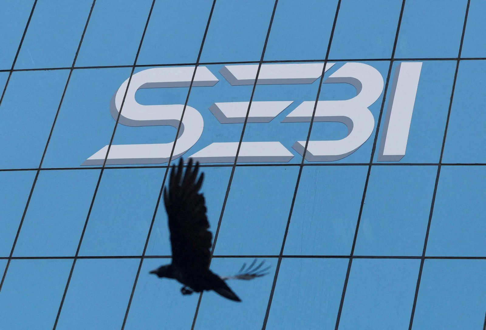 Sebi's rung on Fin Influncers who have given knowledge of stock market on social media