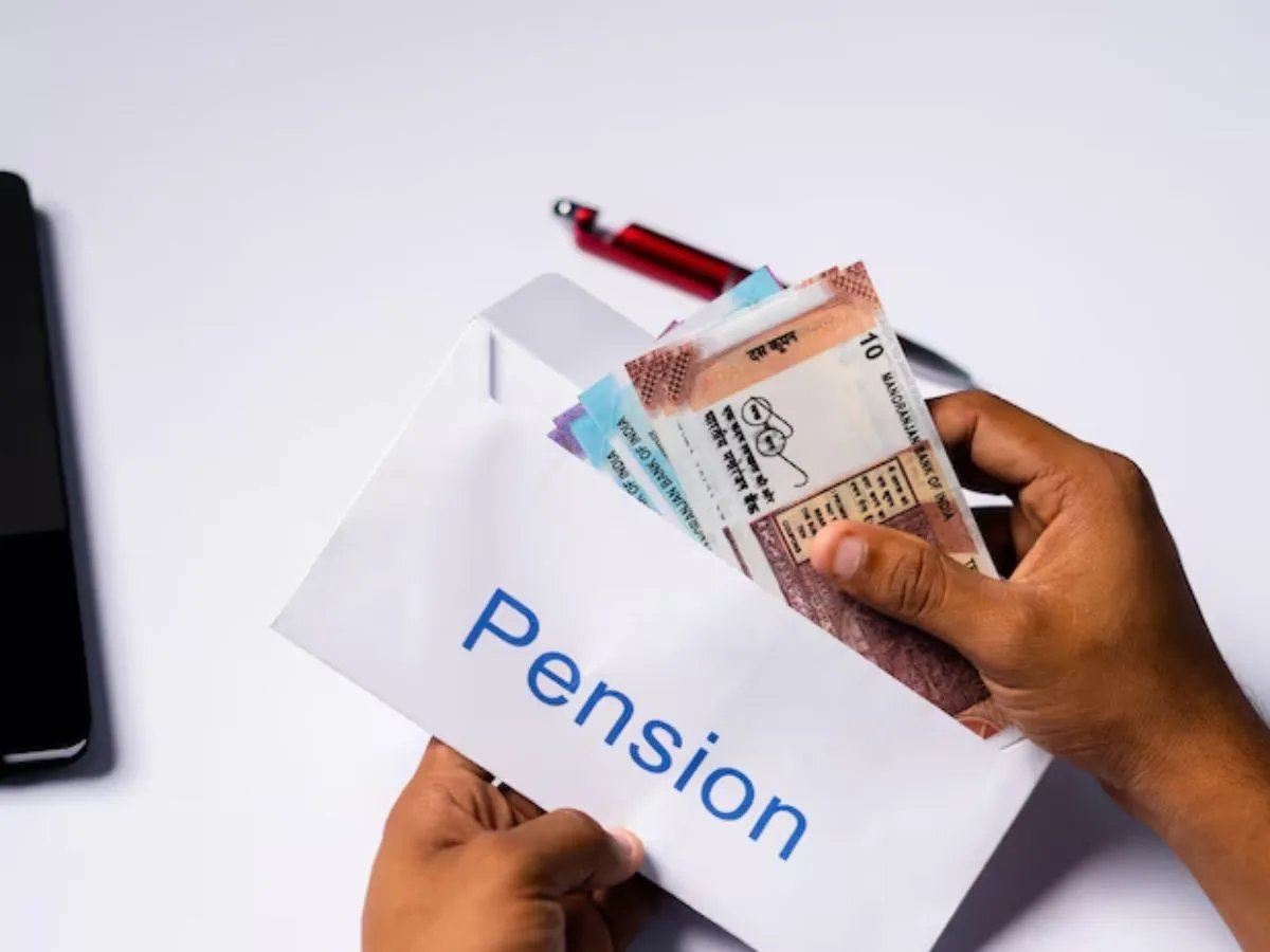 The new pension scheme being implemented from 1 April, how much pension and gratuity will be available on retirement? Learn full details