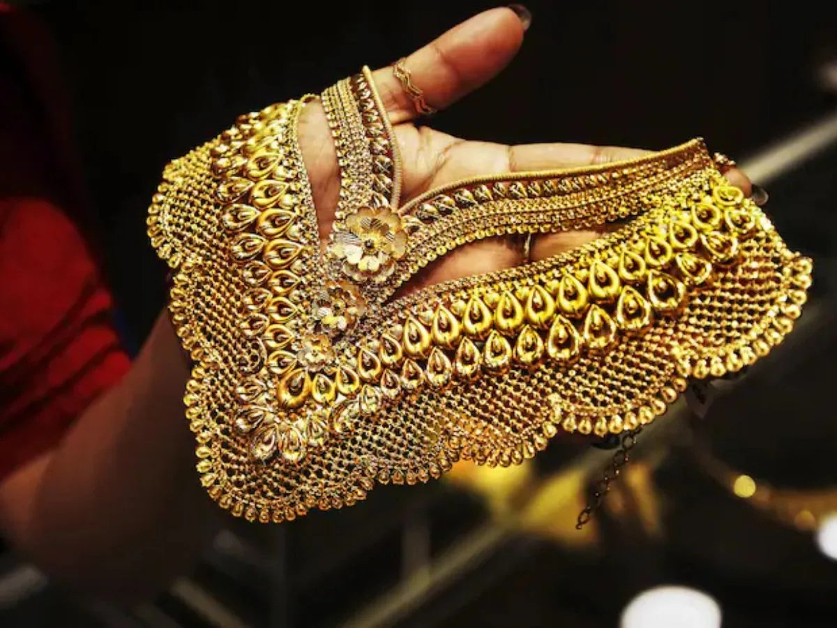 Gold Rate Today: Gold quickly opened at Rs 84,653, silver shine on MCX