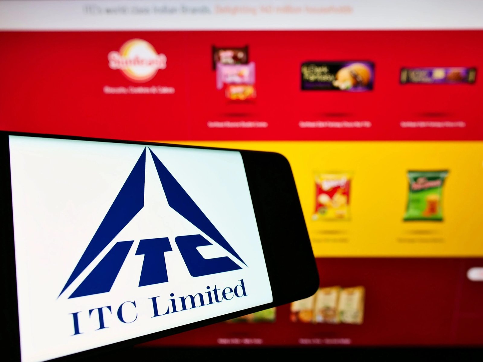 ITC Q3 Results: ITC's profits decreased by 7.27% to Rs 5,013 crore in third quarter, revenue increased by 9%